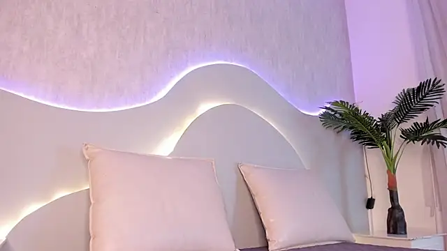 Chat +18 de CannelaSmith ao vivo