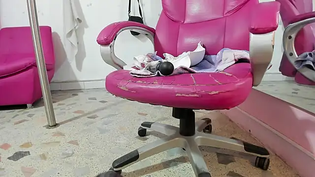 CAMILA--REY Chat XXX live