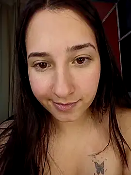 Chat XXX en directo de Mysticdooll69