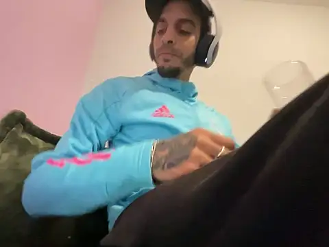 Rebeu313 网络视讯表演