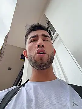 liam_bronw: онлайн-секс-чат