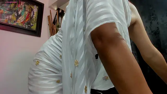 kyra_jeet's Live XXX Chat