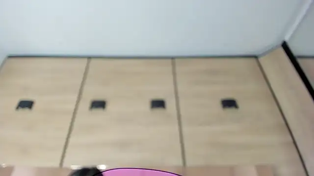 karol_lewiss 现场XXX聊天