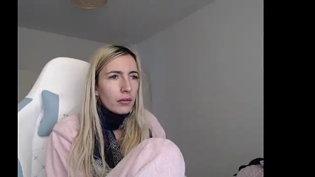 BarbieBlondieGirl: вебкам-шоу