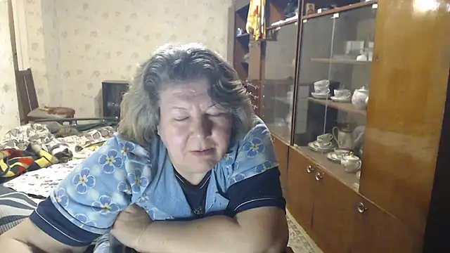 HotLusi 现场XXX聊天