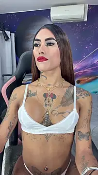 Nella_Dolls 即時 XXX 聊天