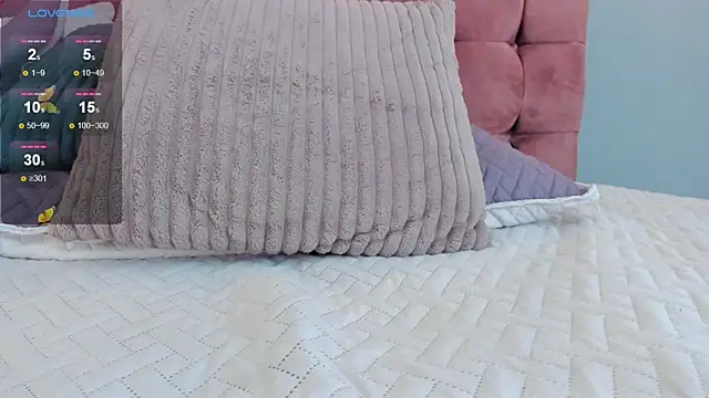 Tania_77_ élő XXX-chatje