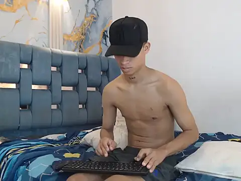 Pokazy przed kamerką – GOLD_BOYS