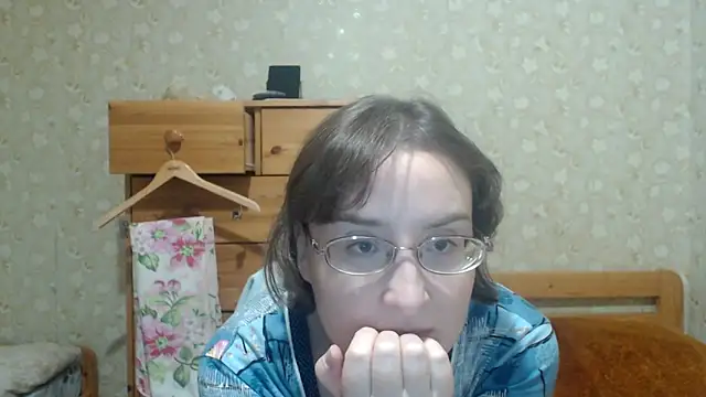 XXX chat uživo modela Smart_Rose