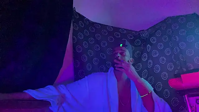 Онлайн чат XXX Guyst049