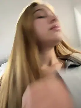 Nikii__ webkamerás műsora