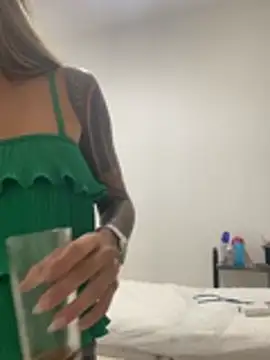 Chat +18 de sabrinaneves ao vivo