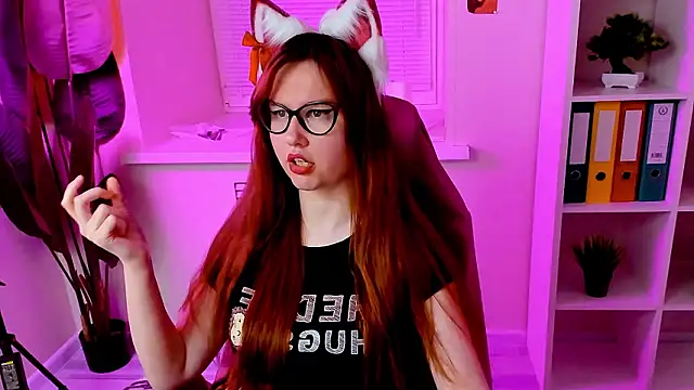 CarolGiggly Adlı Modelin Canlı XXX Sohbeti