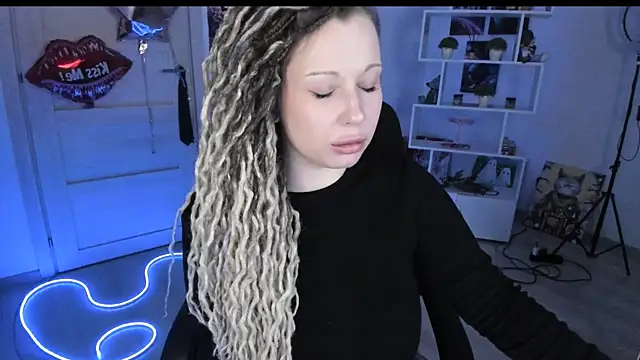 HoneySallyMoore Chat XXX in diretta