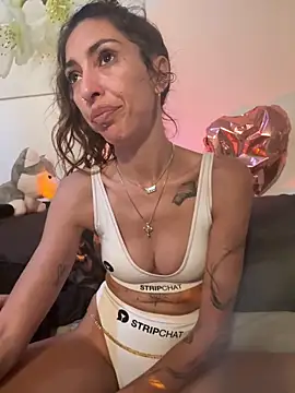 Chat XXX Live Amani_thewolf