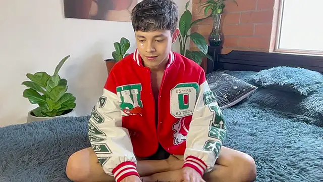 Andy_Belier23 Live XXX-Chat