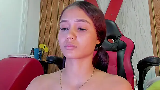 دردشة MarianaManzur الجنسية المباشرة