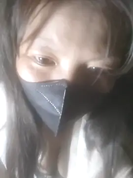 Yang-my-'s Live XXX Chat