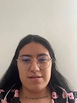 Chat +18 de Gabbyy-gaby ao vivo