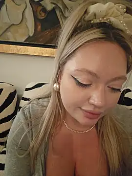 misstitmouseofficial's Webcam Show