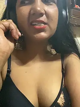 دردشة Meera_xxx الجنسية المباشرة