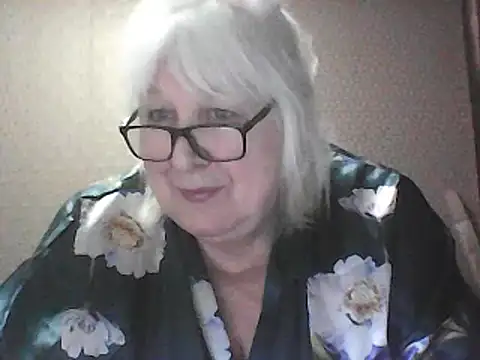 Alexia64231 Show in webcam