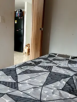 LEIRIS_Y_FRED_01's Live XXX Chat