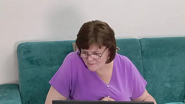 Sandra_Sunrise élő XXX-chatje