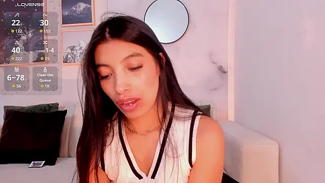 Tiffany_Low – Naživo XXX chat