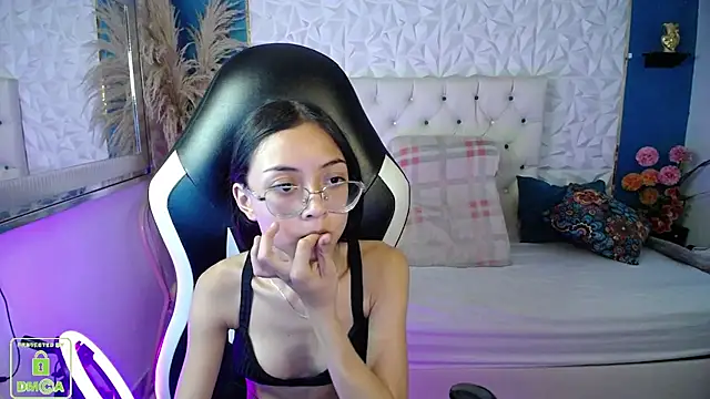 NathaliaSweet_11 live XXX chat