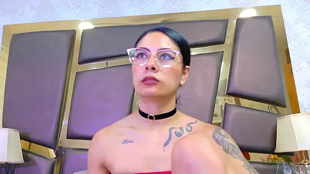 NicoleEsposito – Naživo XXX chat