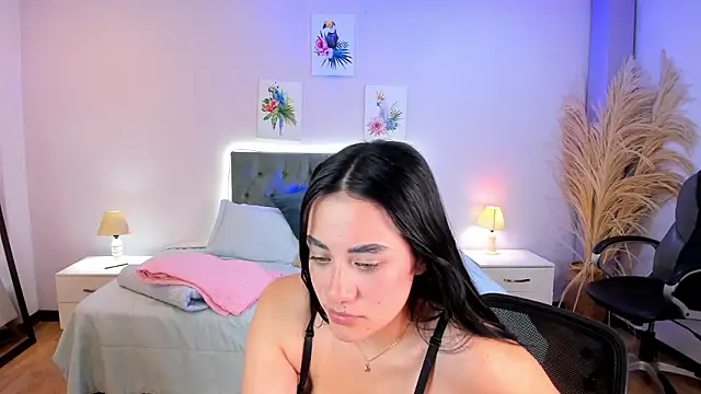 Icysweetcam webcam show