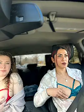 YourQueen18 – Live XXX-chat