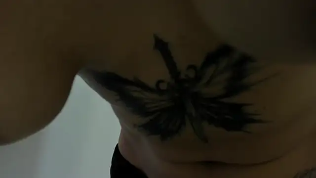 دردشة ZoeKrug الجنسية المباشرة