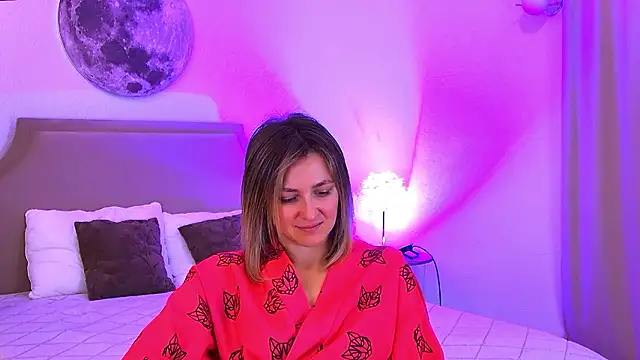 EmeraldGlowのライブXXXチャット