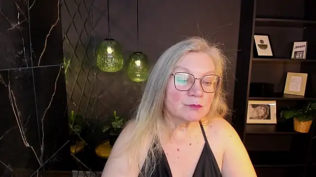 NataliMellow Webcam Show