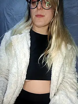 dolcehelena993 – Naživo XXX chat