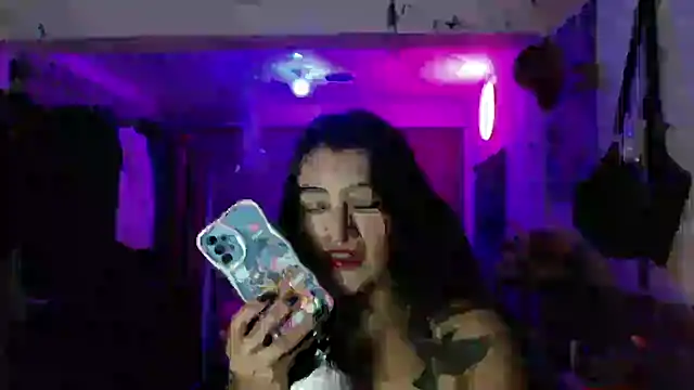 دردشة AngelaQueen_ الجنسية المباشرة