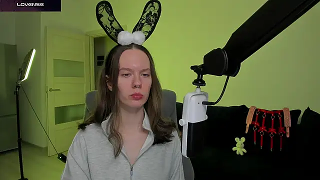 Goddess_of_Fertility Show in webcam