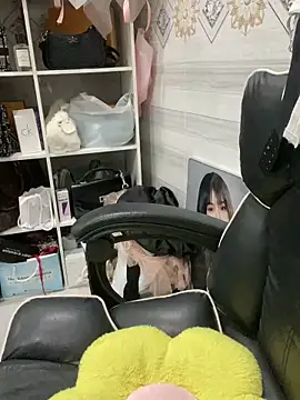 دردشة __BabyShowPublic__ الجنسية المباشرة