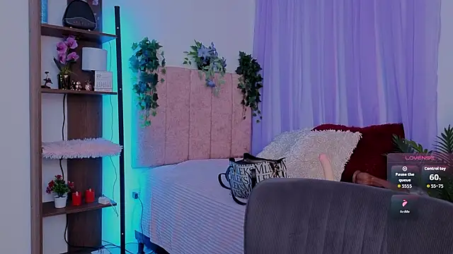 XXX chat uživo modela emilyrouxe