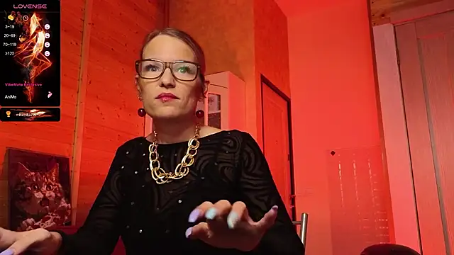 Chat +18 de Lady_Shine ao vivo