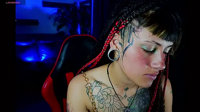 _sharlotte777 Chat XXX in diretta