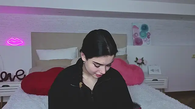 Silena_sky's Live XXX Chat