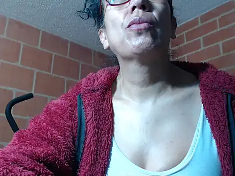 sofy69 라이브 XXX 채팅