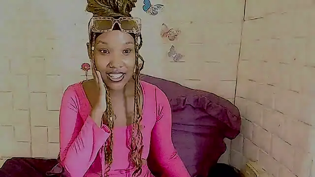 EroticSexyPrada – Naživo XXX chat