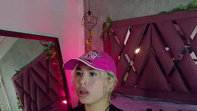 Haelycute Live XXX-Chat