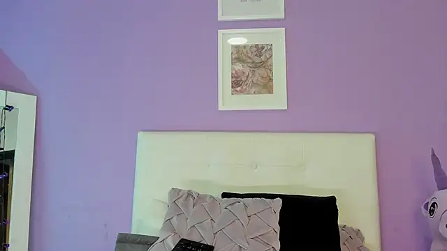 Chatroom XXX en direct de Charlotte11-11