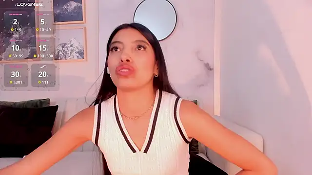 Tiffany_Low Chat XXX in diretta