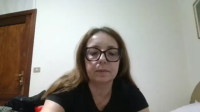 Miasexmilf Adlı Modelin Canlı XXX Sohbeti